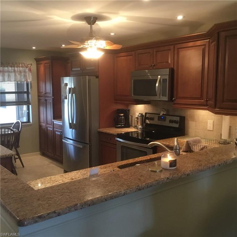 COUNTRYSIDE CONDOS - Residential