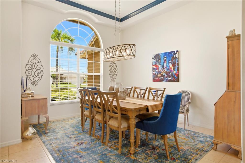 LONGSHORE LAKE - Residential