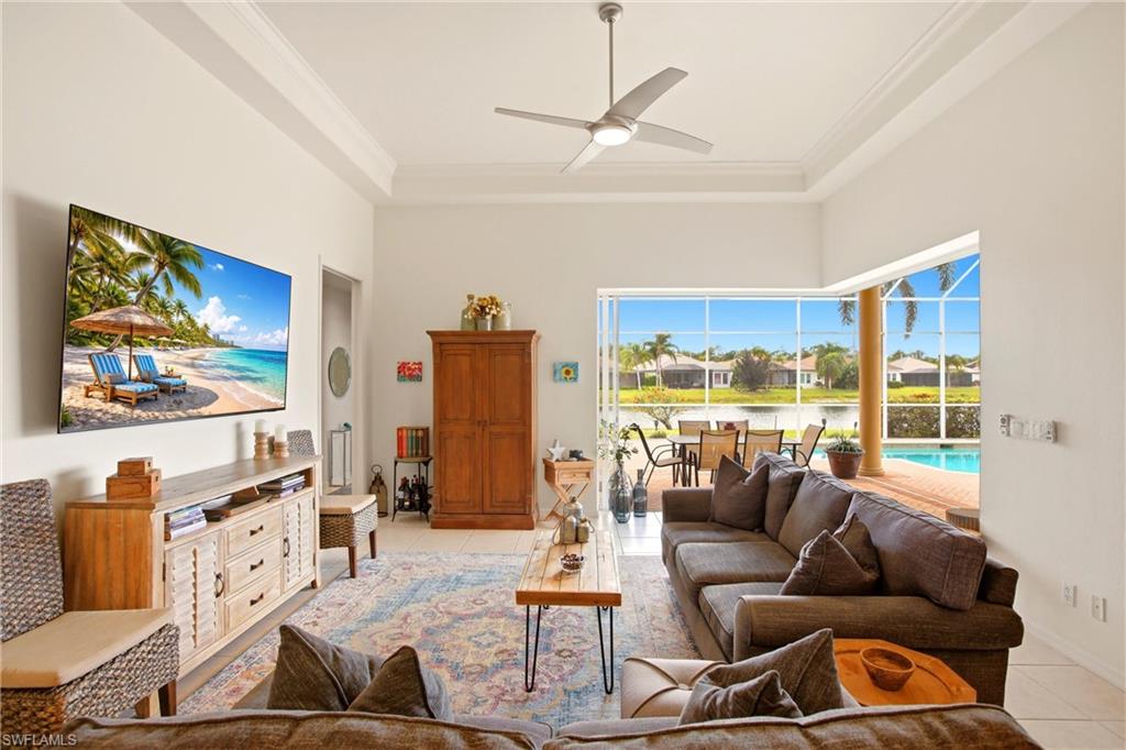 LONGSHORE LAKE - Residential