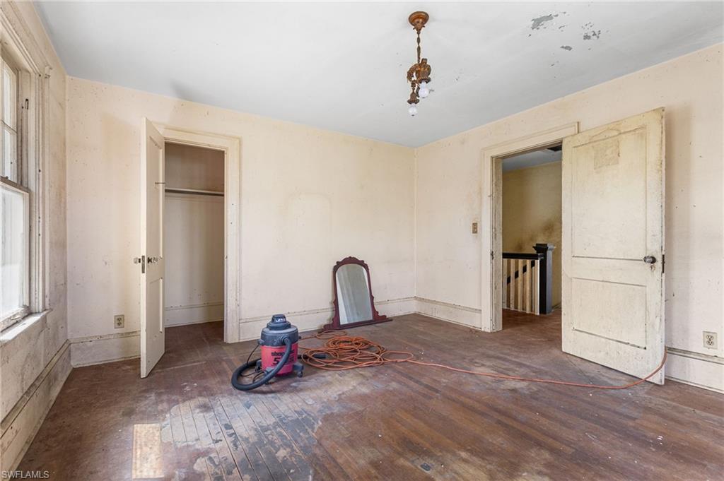 FORT MYERS - Residential