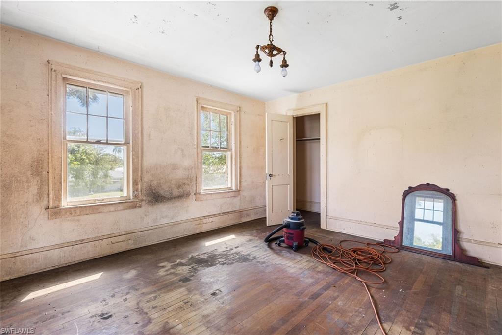 FORT MYERS - Residential