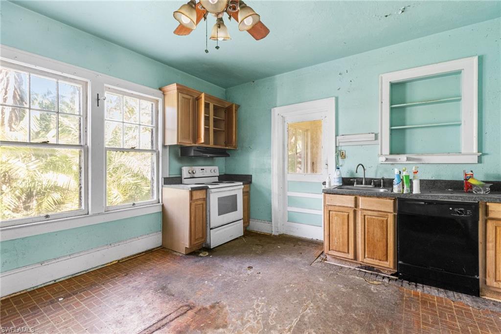 FORT MYERS - Residential