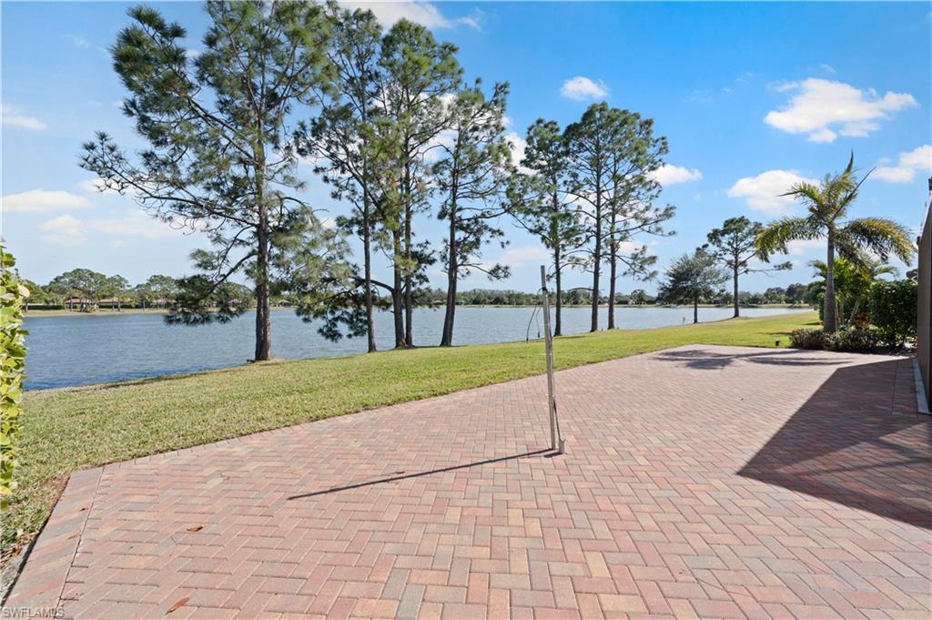 GOLDEN PALMS LUXURY MOTORCOACH RESORT - Land