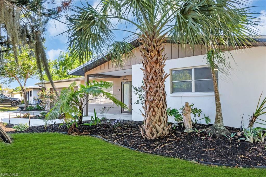 FORT MYERS SHORES - Residential