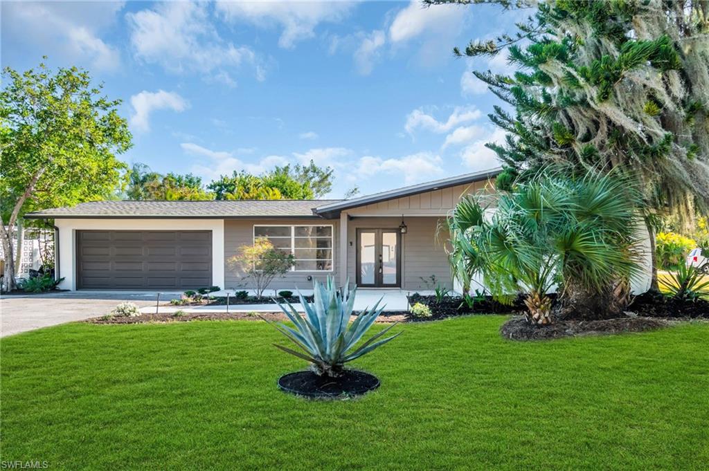 FORT MYERS SHORES - Residential