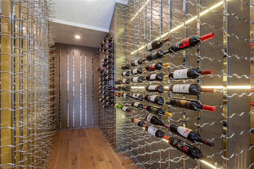 PARK SHORE - Residential