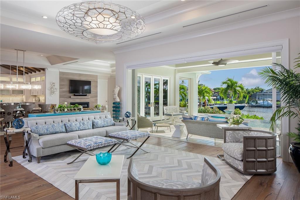 PARK SHORE - Residential