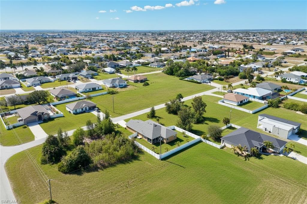 CAPE CORAL - Residential