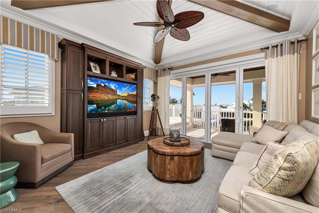 ROYAL HARBOR - Residential