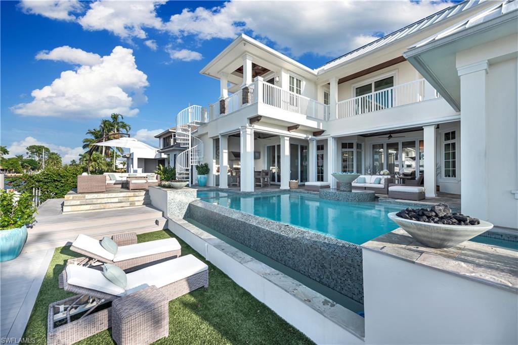 ROYAL HARBOR - Residential