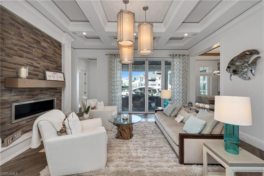 ROYAL HARBOR - Residential