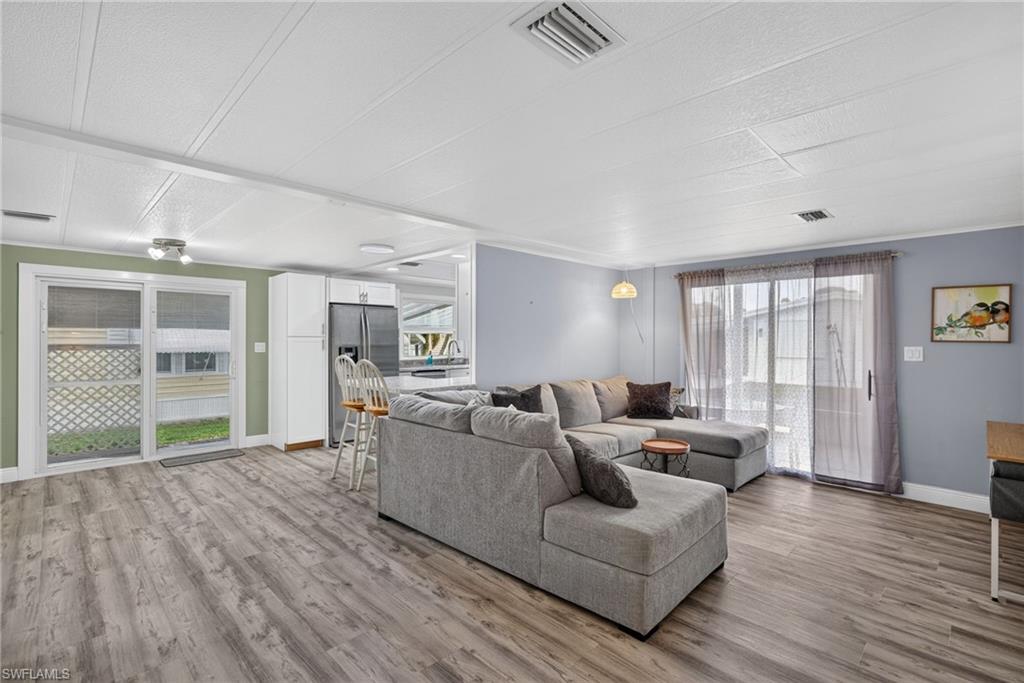 125 Kim DR