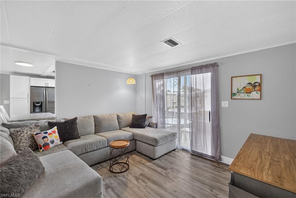 125 Kim DR