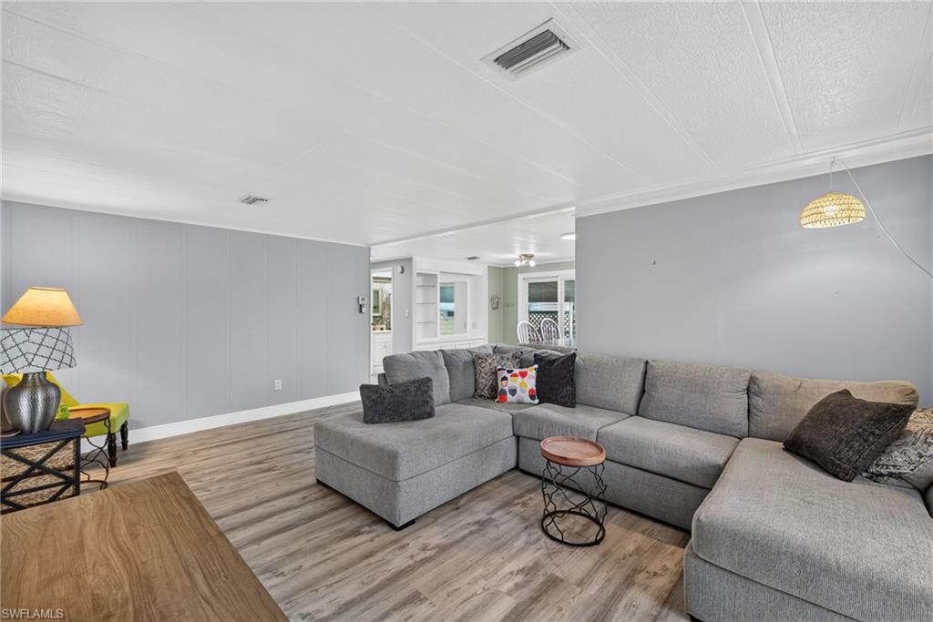 125 Kim DR