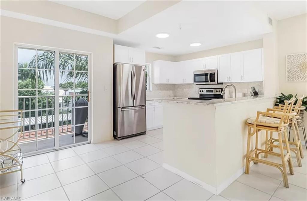 BOTANICAL PLACE - Residential Lease