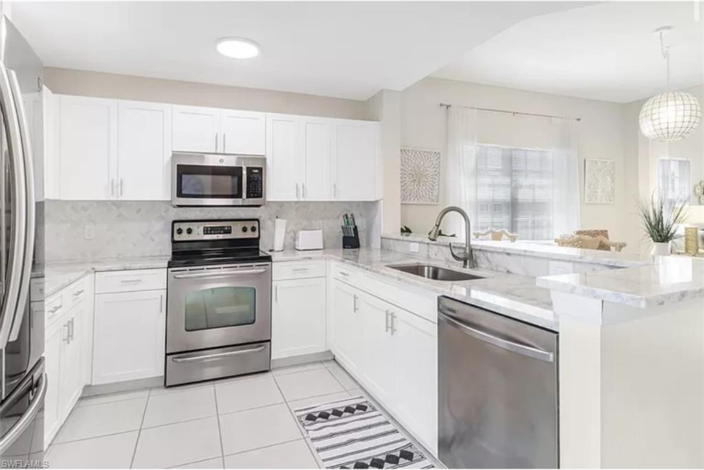 BOTANICAL PLACE - Residential Lease