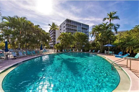 1 Bluebill Ave Unit 410, Naples, FL 34108 - #: 225018202