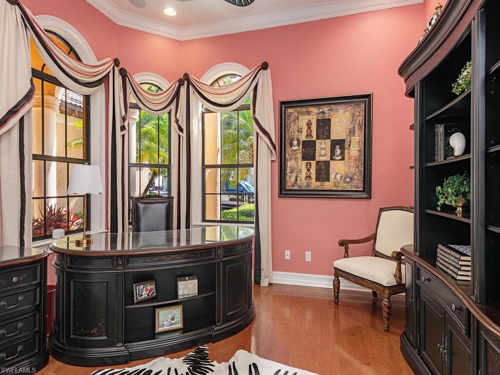 MOORINGS - Residential