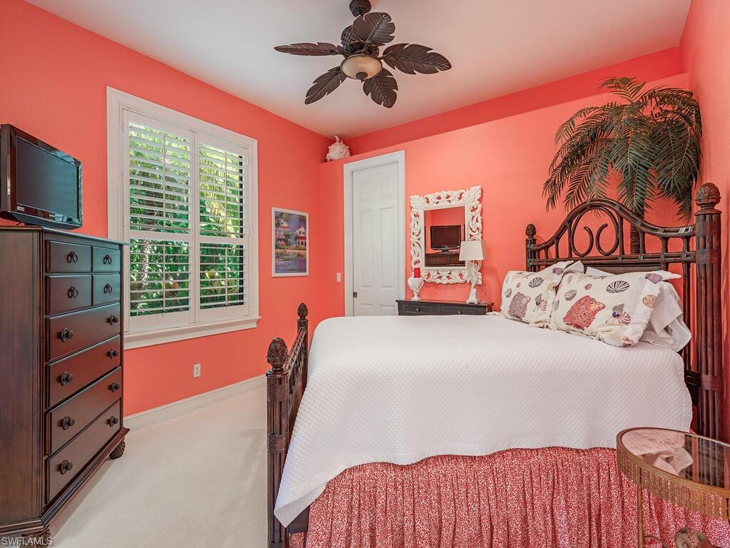 MOORINGS - Residential