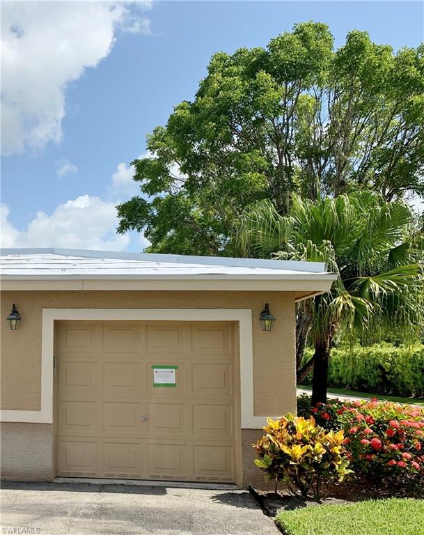 HUNTINGTON LAKES - Residential