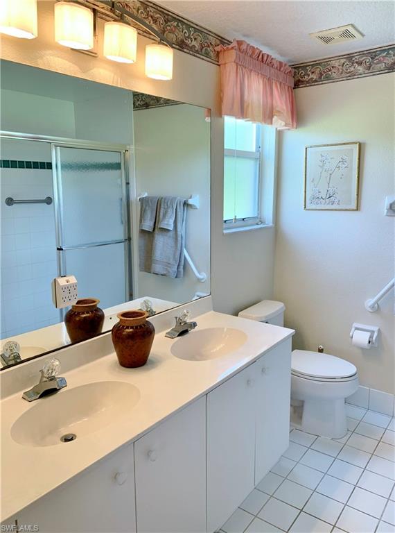 HUNTINGTON LAKES - Residential