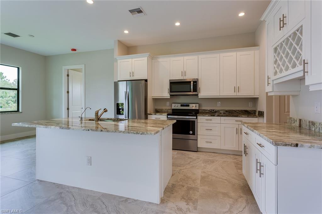 GOLDEN GATE ESTATES - Residential