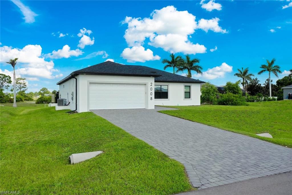 CAPE CORAL - Residential
