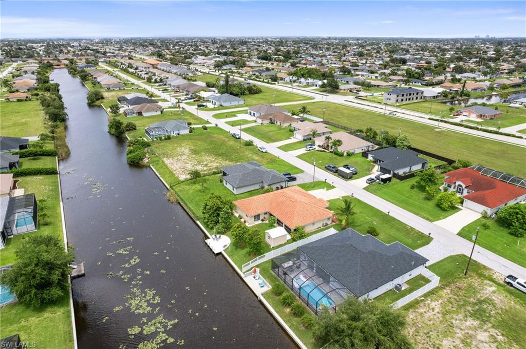 CAPE CORAL - Residential