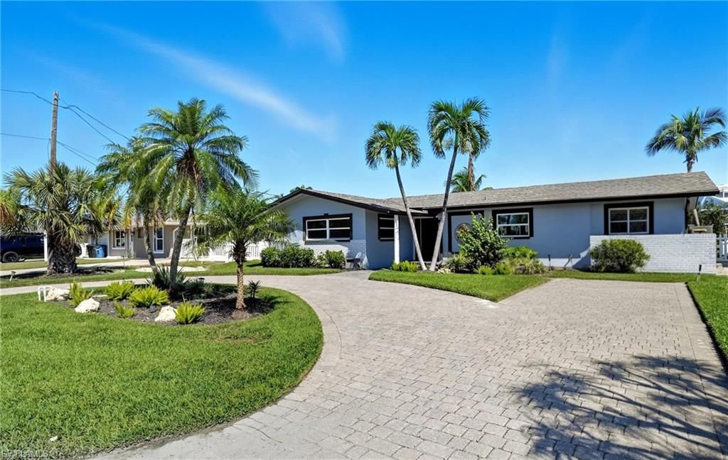 Photo of 35 Fairview BLVD, FORT MYERS BEACH, FL 33931 (MLS # 225077372)