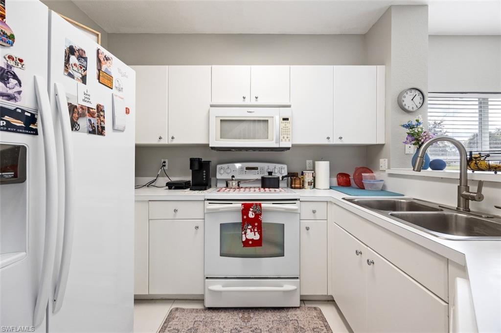 CORAL LAKES - Residential