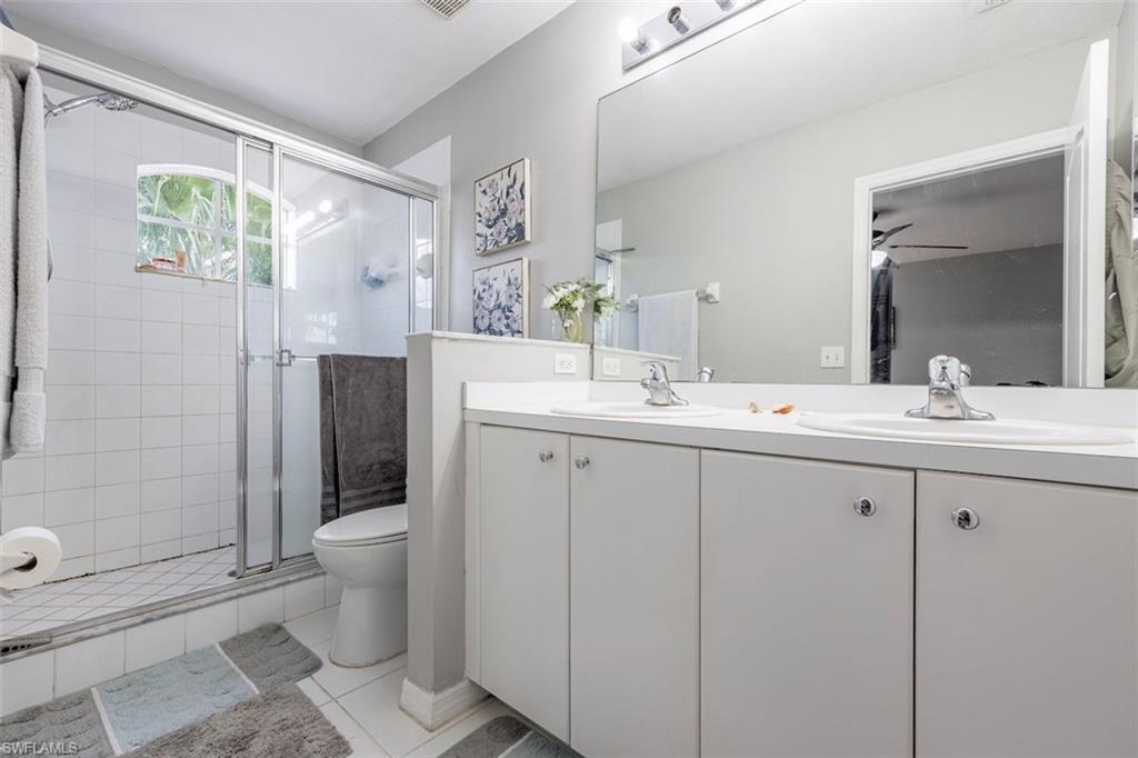 CORAL LAKES - Residential