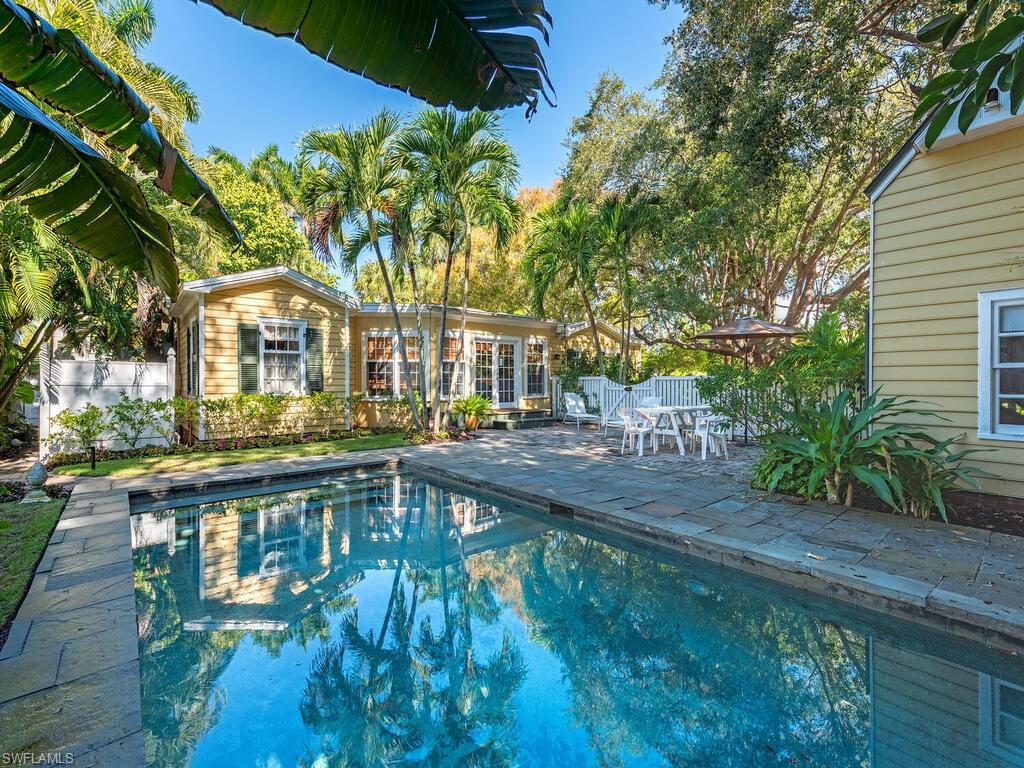 OLDE NAPLES - Residential