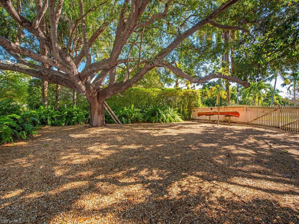 OLDE NAPLES - Residential