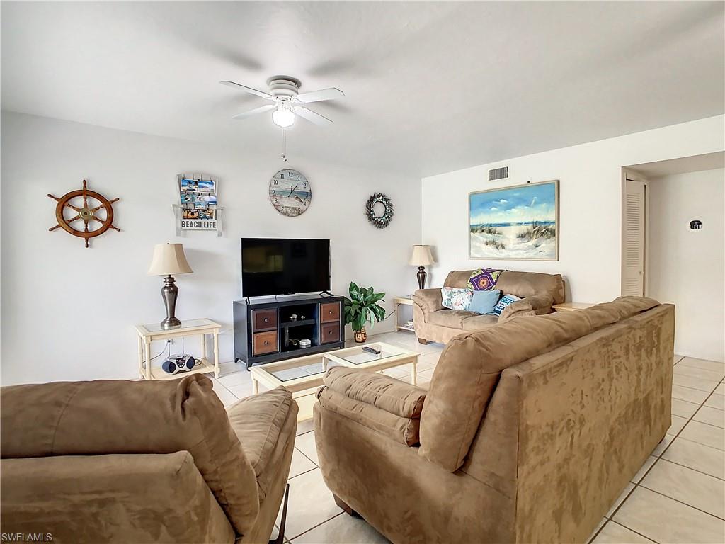 VILLAGES - Residential