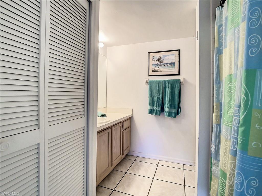 VILLAGES - Residential