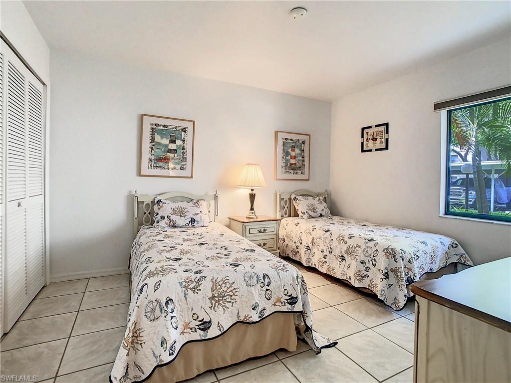 VILLAGES - Residential