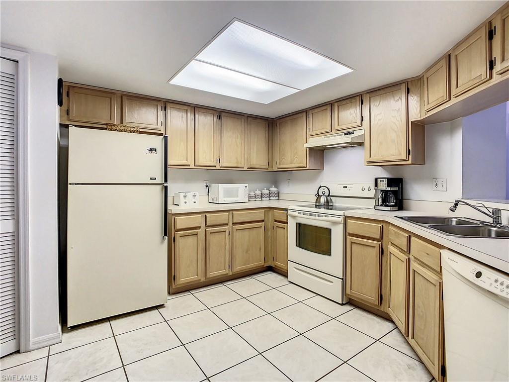 VILLAGES - Residential