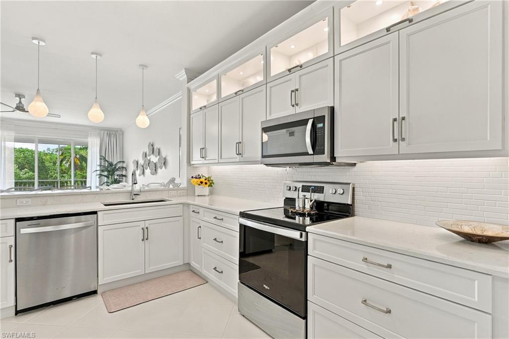 4650 Yacht Harbor DR 124