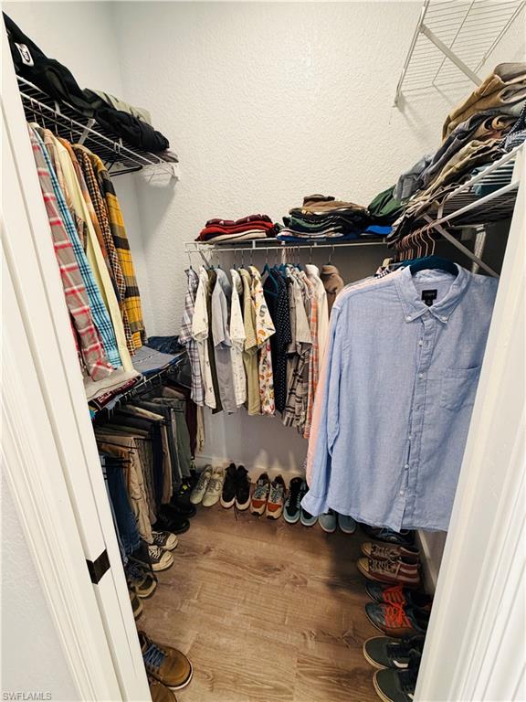 CARLTON LAKES - Residential Lease