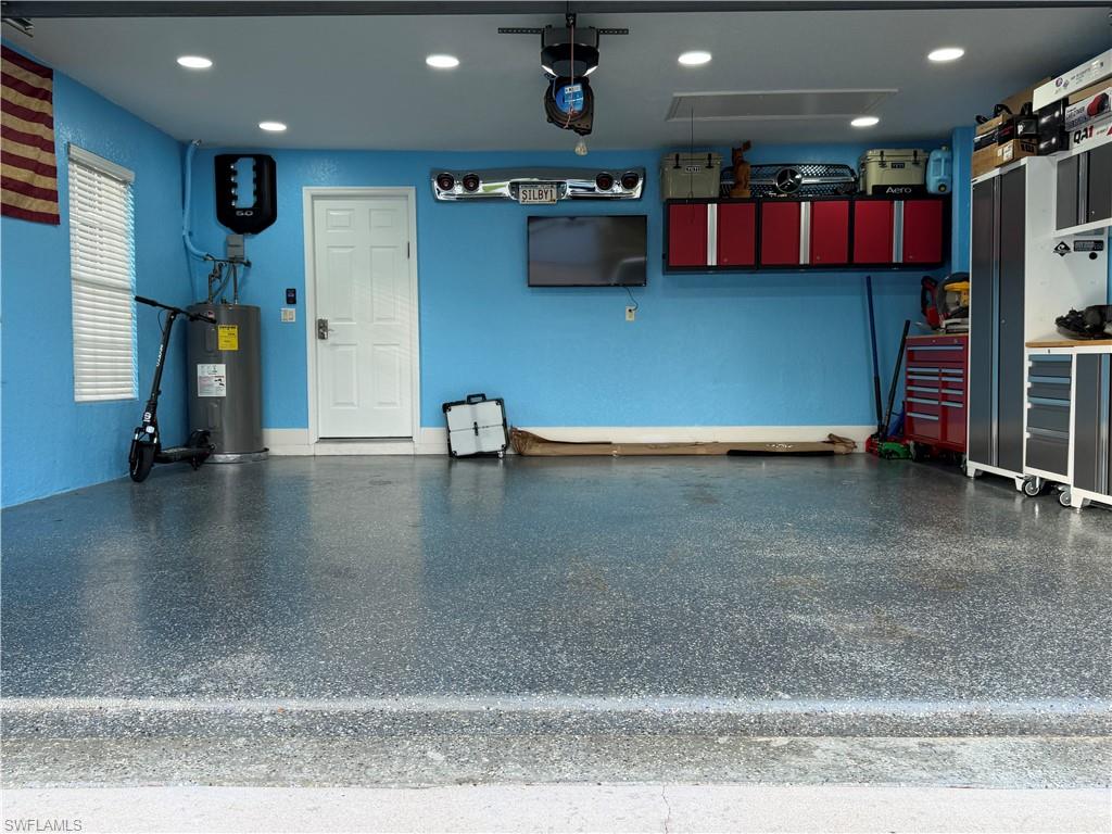 CARLTON LAKES - Residential Lease