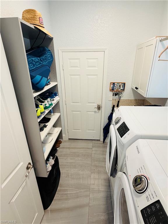 CARLTON LAKES - Residential Lease