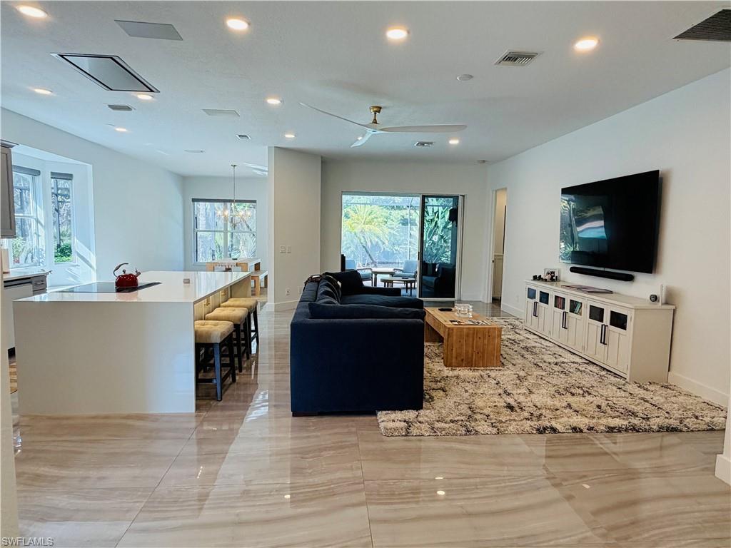 CARLTON LAKES - Residential Lease