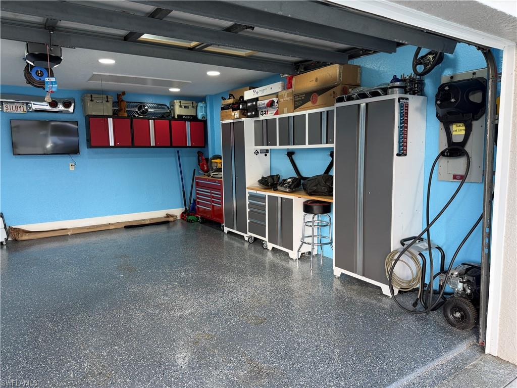 CARLTON LAKES - Residential Lease