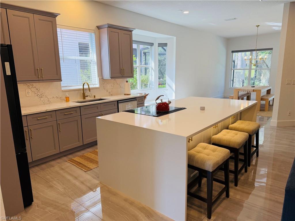 CARLTON LAKES - Residential Lease