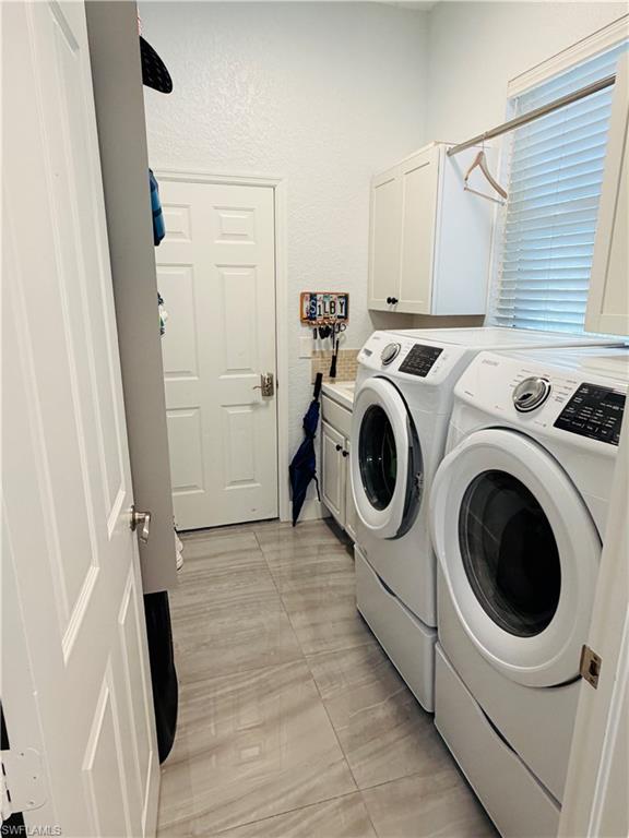 CARLTON LAKES - Residential Lease