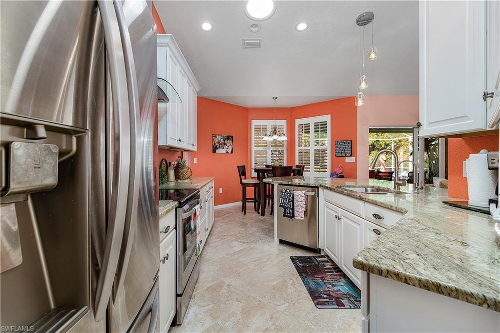 CHARLOTTE SHORES - Residential