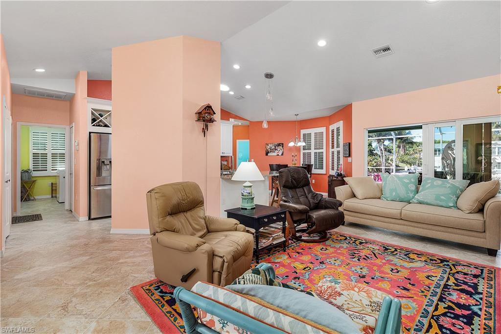 CHARLOTTE SHORES - Residential