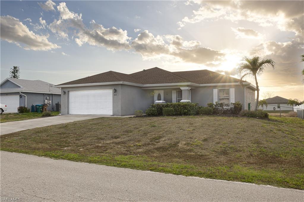 CAPE CORAL - Residential