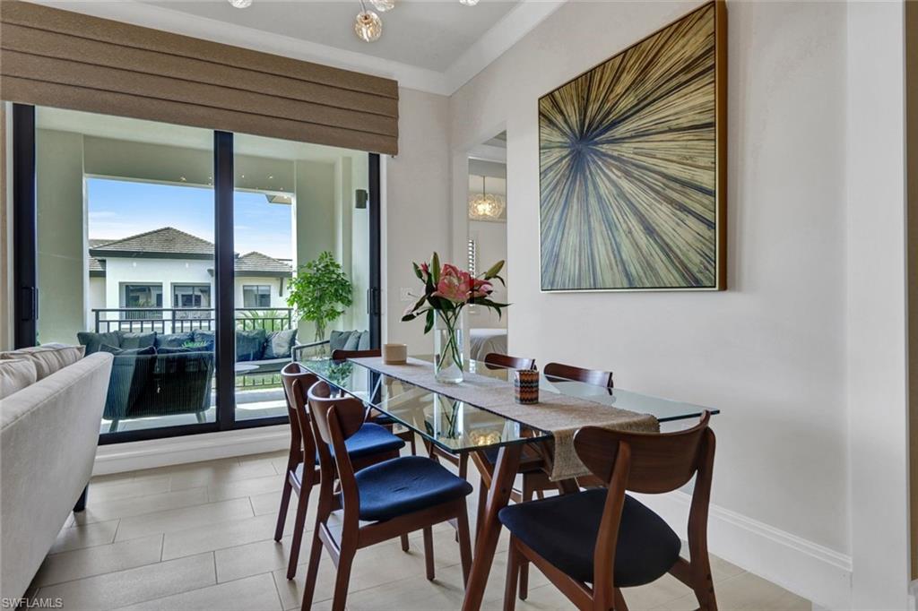 NAPLES SQUARE - Residential Lease