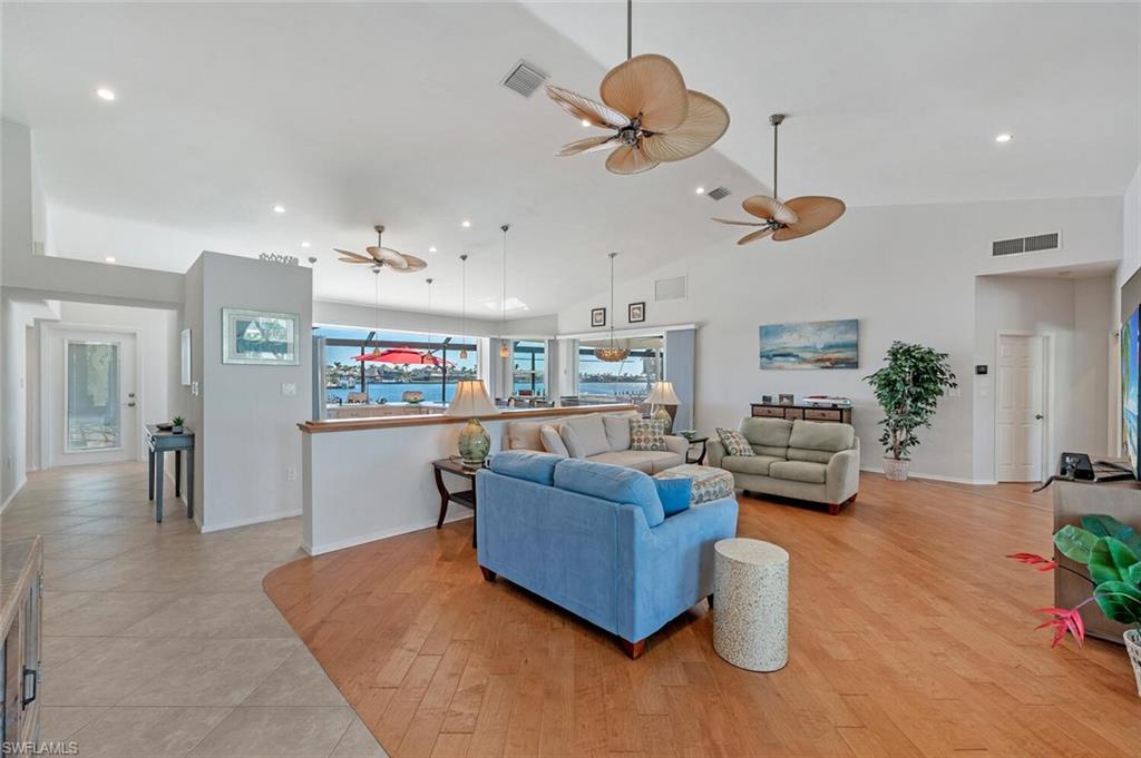 MARCO BEACH - Residential